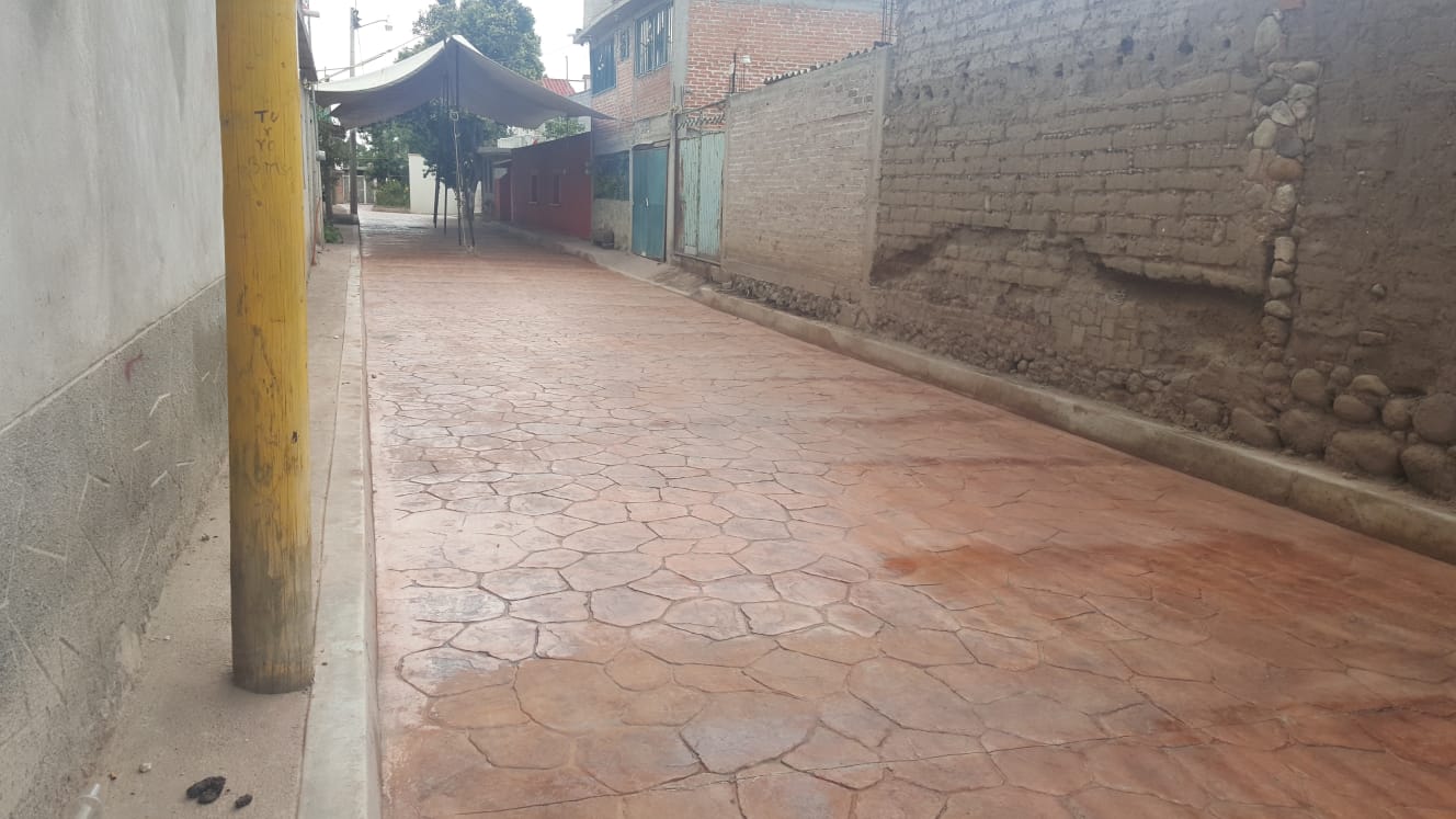 Calle con concreto estampado