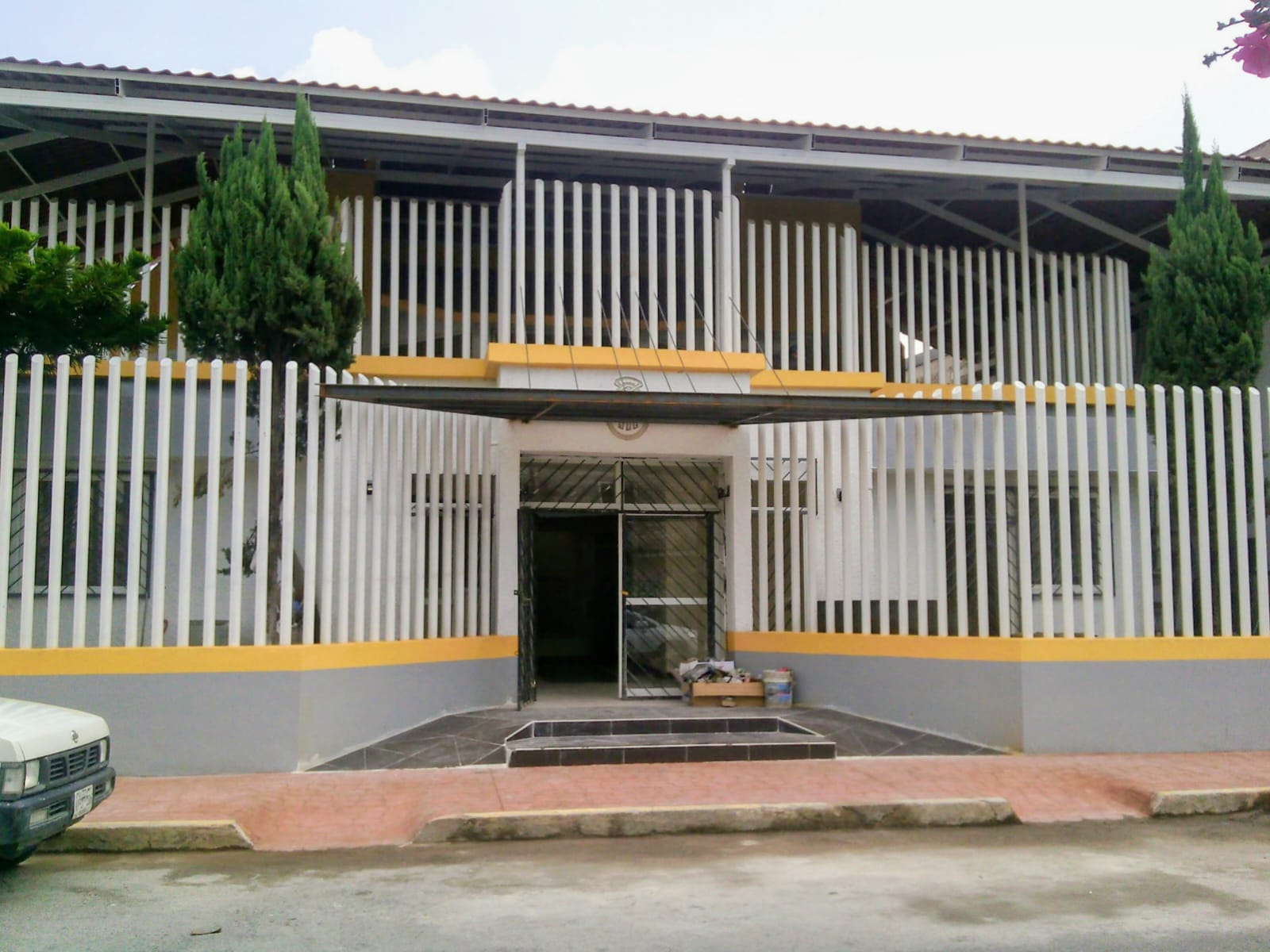 Remodelación de fachada institucional